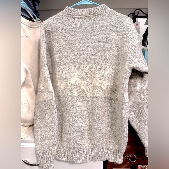 Eddie Bauer Vintage Gray Wool Sweater! Mint condition! Medium - Picture 2 of 4